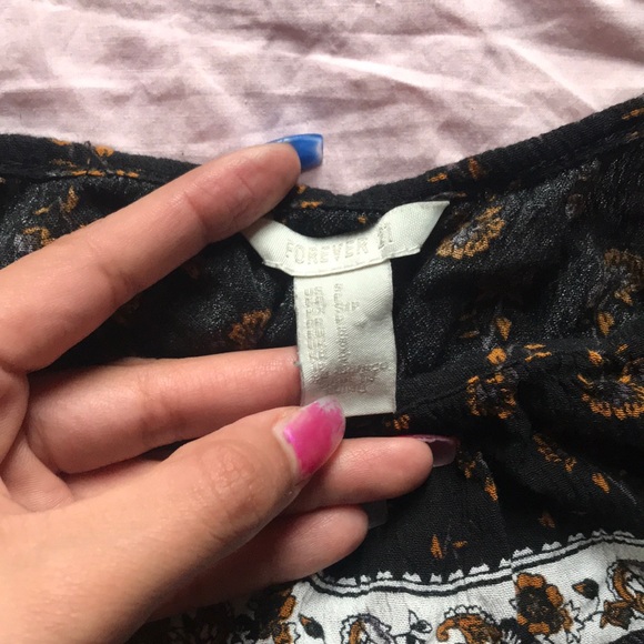 Top - Picture 2 of 2